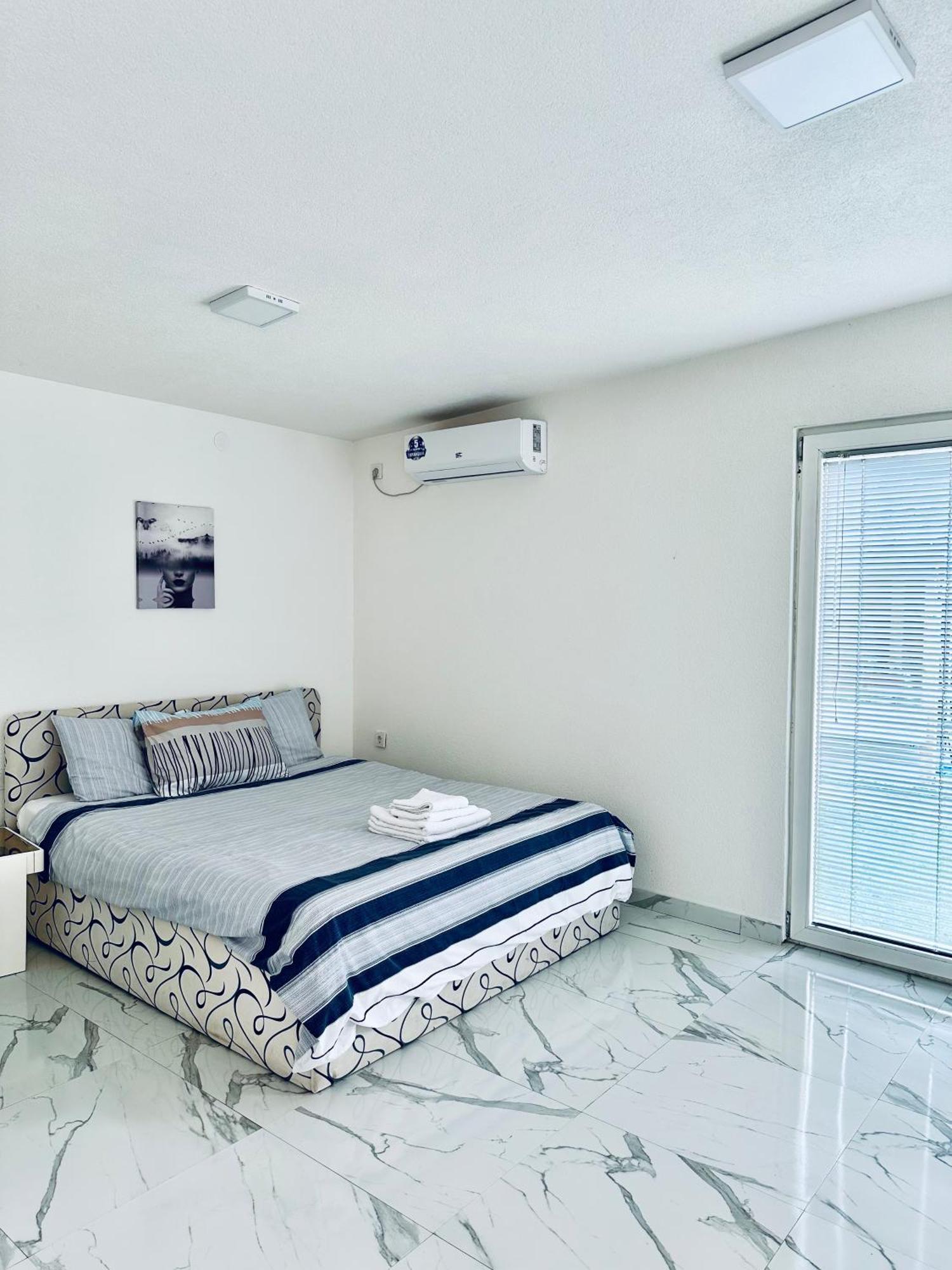 Luka Apartment In The Center Of オフリド エクステリア 写真