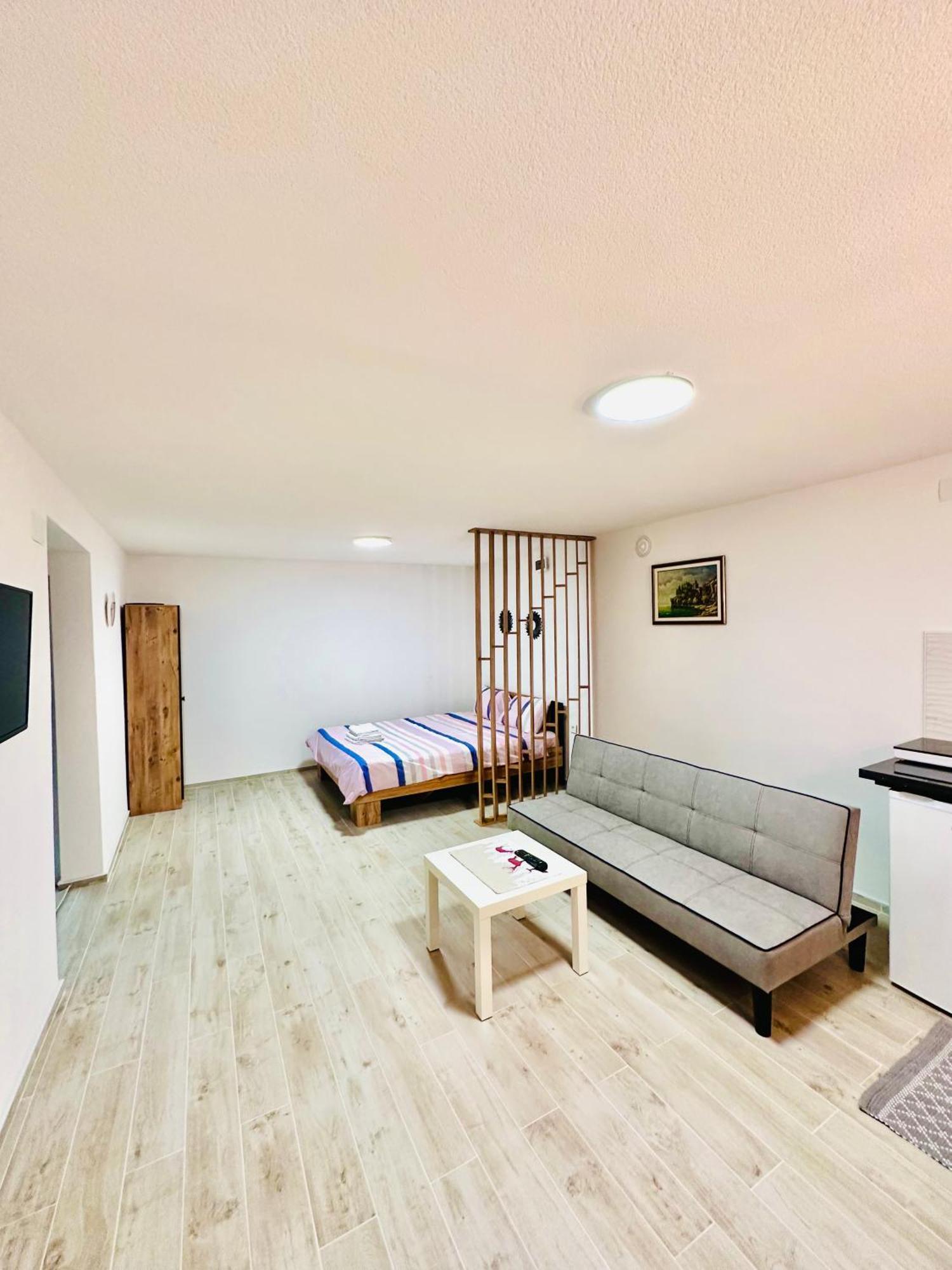 Luka Apartment In The Center Of オフリド エクステリア 写真